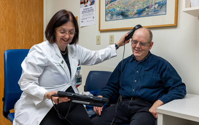 Epilepsy treatment - Dr. Jobst adjusts patients responsive neurostimulator for treatment of drug resistant epilepsy