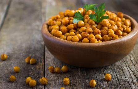Bowl of roasted chickpeas.