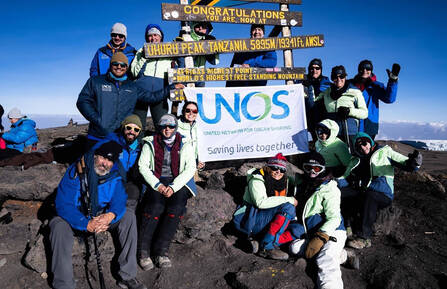 kidney donor hikers at the top of Mt. Kilimanjaro 